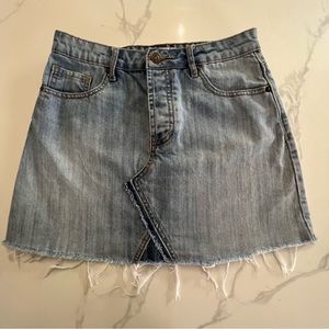 FOREVER 21 denim mini skirt size medium
